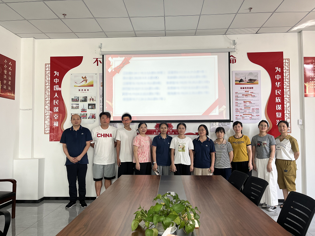 每月為員工過(guò)生日，以關(guān)愛(ài)聚人心